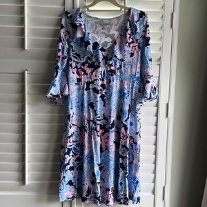 Lilly Pulitzer 3/4 sleeve ruffle v neck